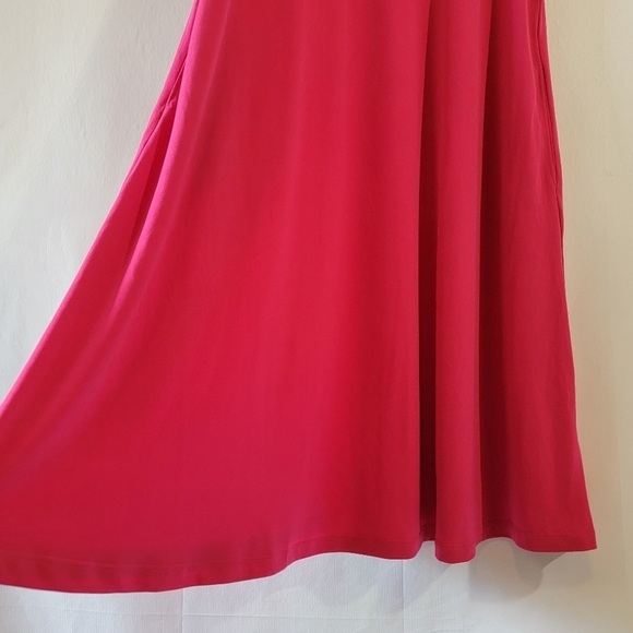 SUSAN GRAVER Red averse Knit Midi Dress Sz MT Short Sleeve Crewneck Pocket - Picture 3 of 10